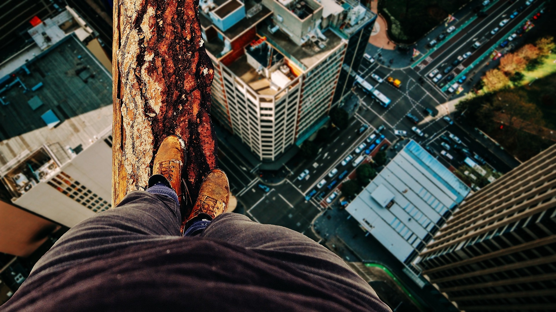 standing on a ledge with content marketing